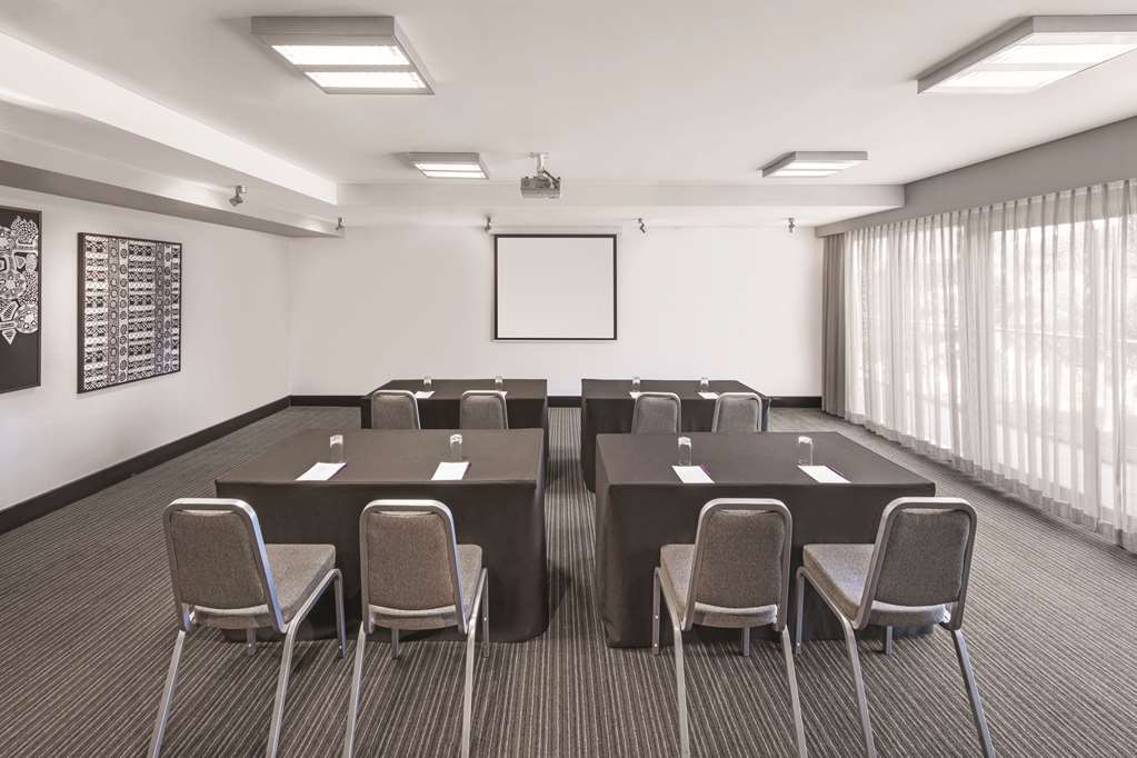 Adina Apartment Hotel Darwin Waterfront Удобства фото